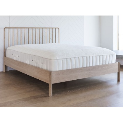 Gallery Wycombe 4ft 6in Spindle Bed