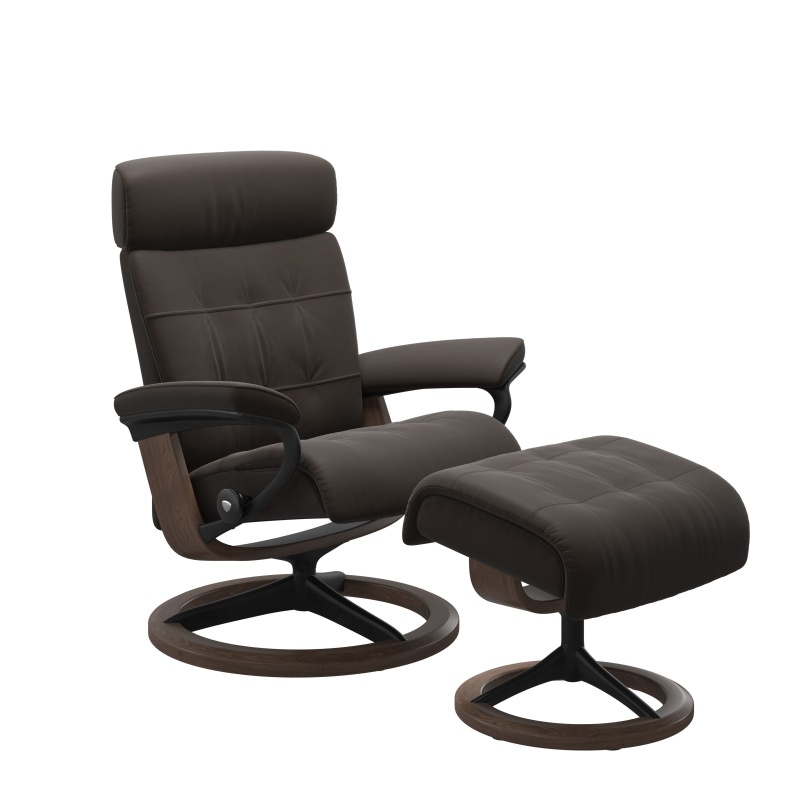 Stressless Stressless Erik Chair and Stool with Signature Base